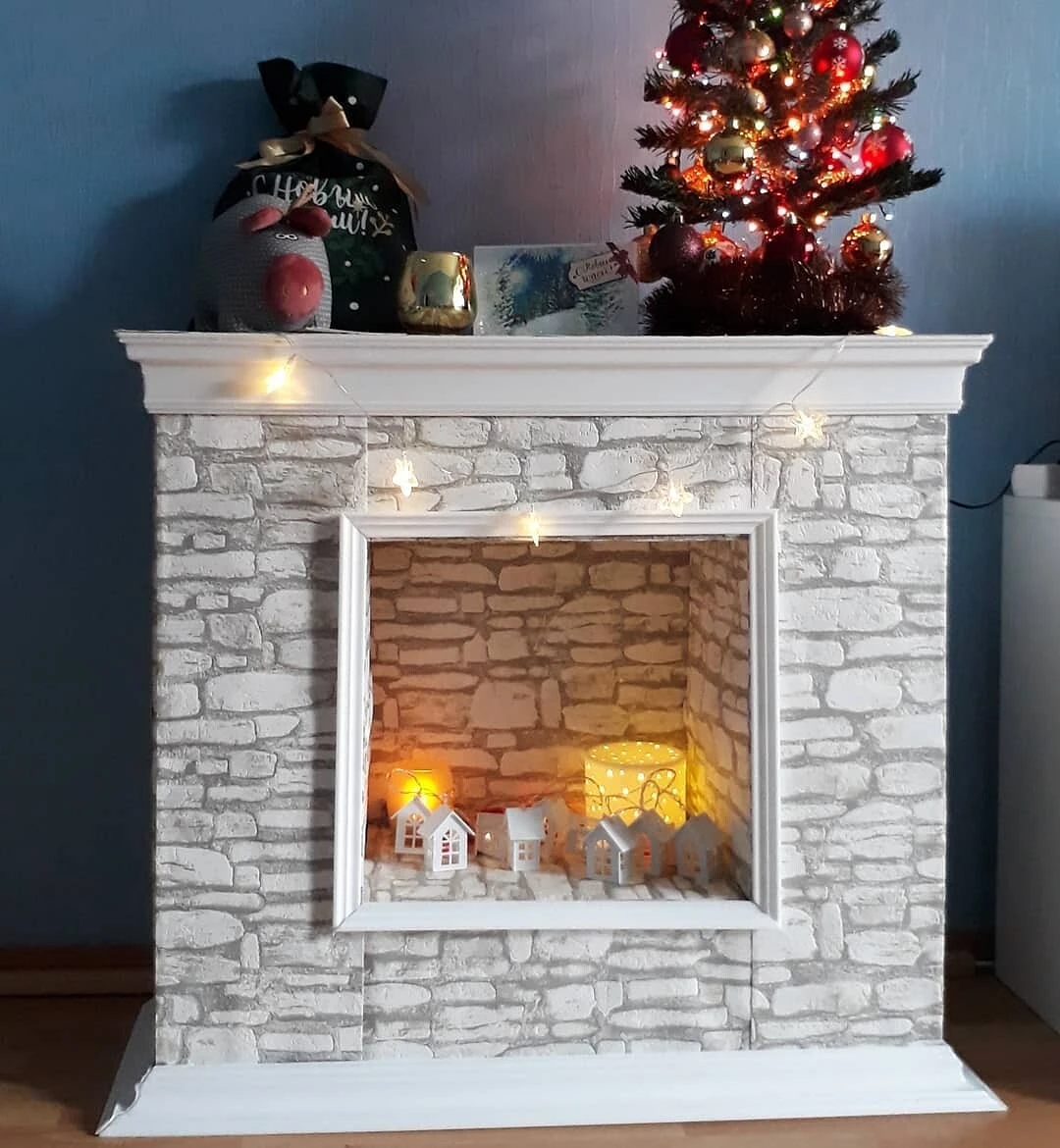 Șemineu fals pentru decor de cameră